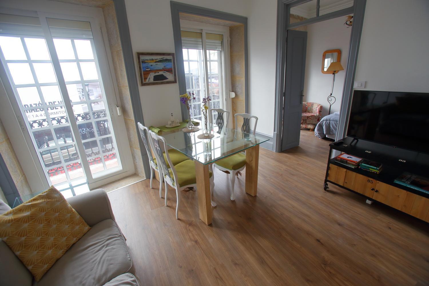 Piso Centrico De Tres Dormitorios Reformado Del S XIX Vigo Eksteriør bilde